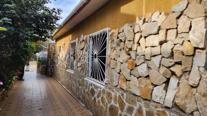 HOTEL REFUGIO DE QUINTERO