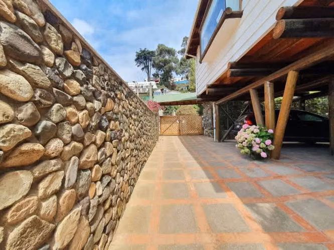 CASA EN EL FARITO, MAITENCILLO A PASOS DE LA PLAYA