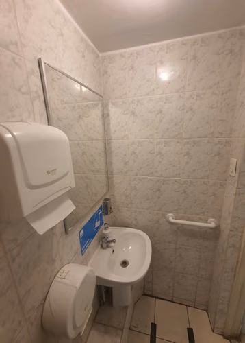 ¡GRAN OPORTUNIDAD INVERSIÓN! OFICINA 5P 2B / METRO