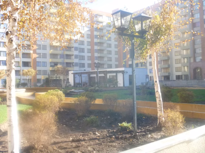2 dormitorios 1 baño, estacionamiento. Parque Salesianos