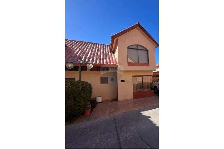 En venta  casa en condominio calama - Imagen 2