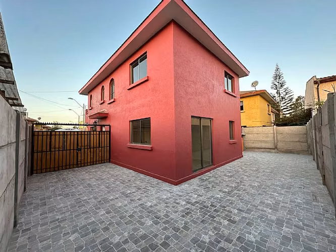 ESPECTACULAR CASA EN LA HERRADURA