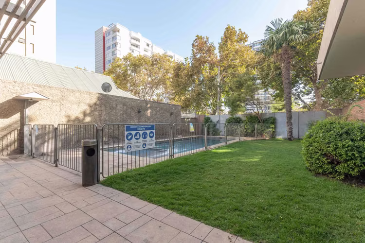 Septima Avenida 1330 (1 Est /1 Bod)