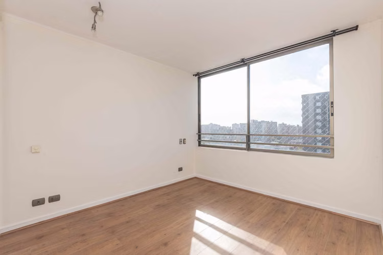 Septima Avenida 1330 (1 Est /1 Bod)