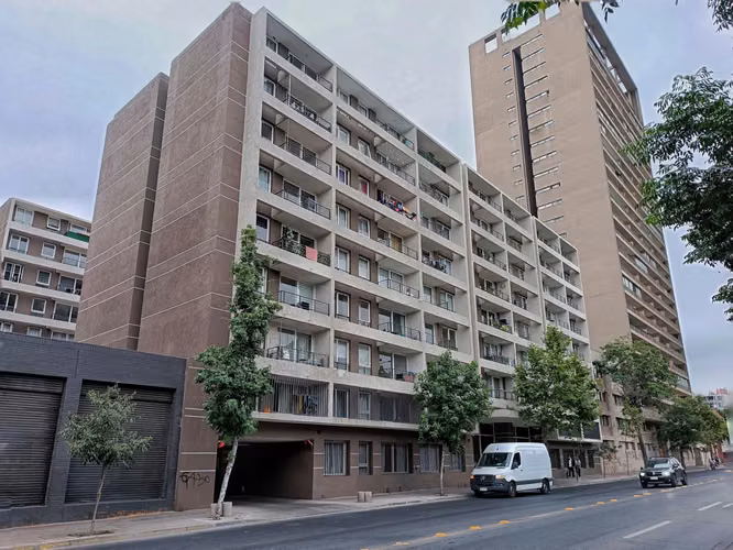 Av. Almte. Blanco En (1 Est /1 Bod)