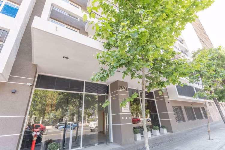 Av. Almte. Blanco En (1 Est /1 Bod)