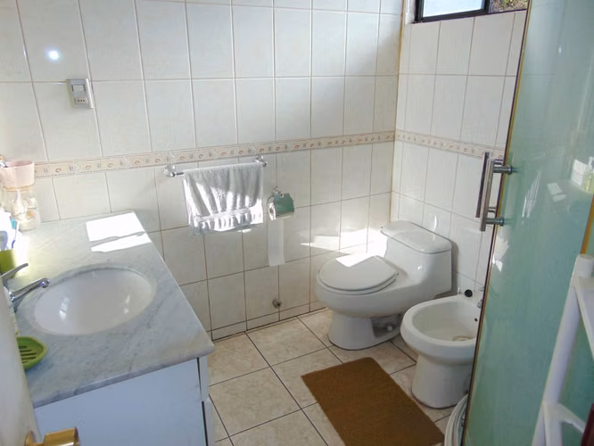 Vendo Casa 295 m2 Construidos, 5 Habitaciones, Quilpué