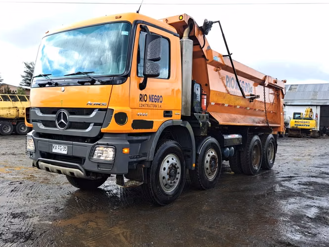 Camión Tolva 20m3 Mercedes Benz Actros 4144K 2019