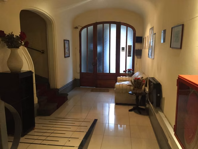 Hotel de 34 habitaciones en venta en Santiago Centro