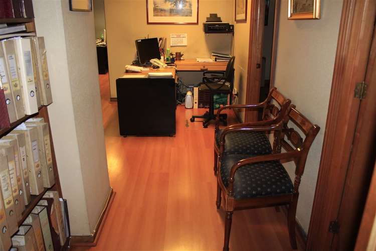 OFICINA Amunategui / Huerfanos - Imagen 4