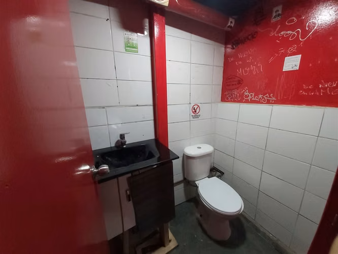 LOCAL COMERCIAL Compañia de Jesus