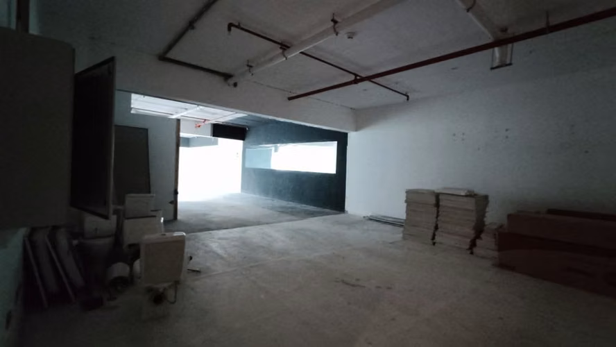 LOCAL COMERCIAL Edificio Britania