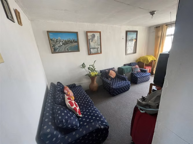 CASA 1 de Mayo / Carlos Marx