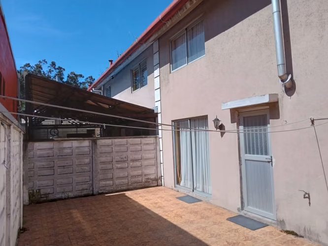 EXCELENTE VIVIENDA CONJ RESID LAS AMAPOLAS THNO.