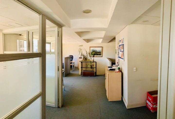 VENTA MODERNA OFICINA PLAN VALPARAISO 525 MT2 - Imagen 7