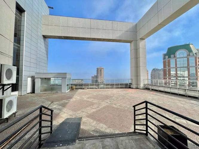 ARRIENDO OFICINA 1.438 MT2 VIÑA DEL MAR