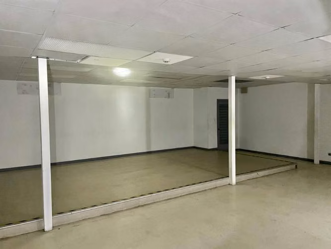 ARRIENDO OFICINA 2.800 MT2 VIÑA DEL MAR
