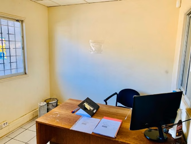 ARRIENDO BODEGA 1.200 MT2 PLACILLA