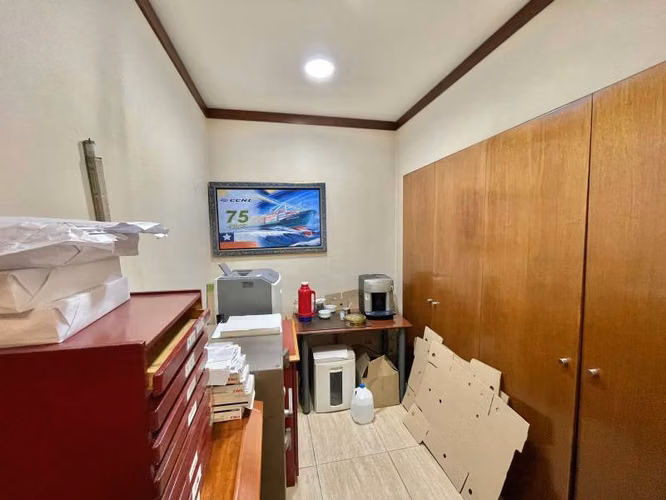 ARRIENDO OFICINA 740 M2 EN VALPARAÍSO BARRIO PUERT