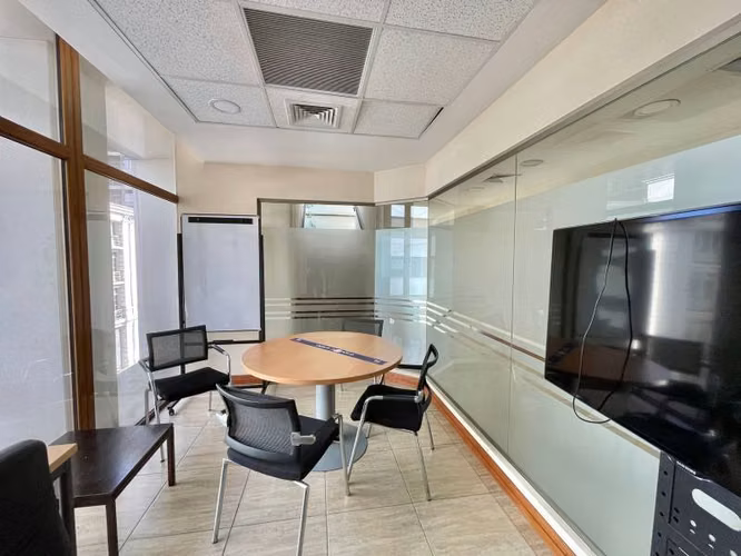 ARRIENDO OFICINA 740 M2 EN VALPARAÍSO BARRIO PUERT