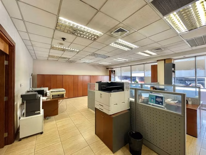 ARRIENDO OFICINA 740 M2 EN VALPARAÍSO BARRIO PUERT