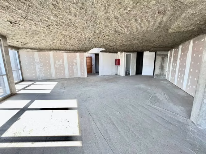 VENTA OFICINA CON RENTA PLANTA LIBRE 280 MT2 REÑAC