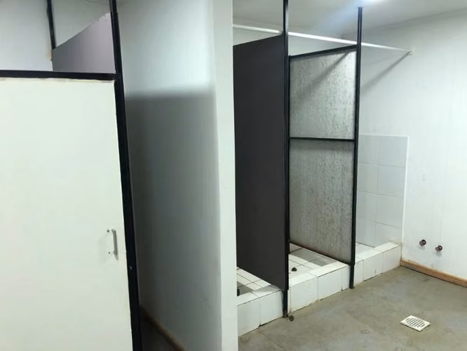 ARRIENDO BODEGA 1050 M2 CAMINO INTERNACIONAL