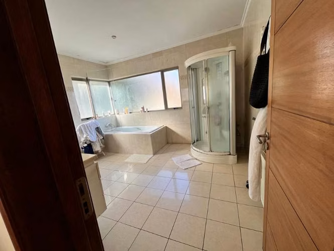 SE ARRIENDA ESPECTACULAR CASA EN COSTA BRAVA, CONC