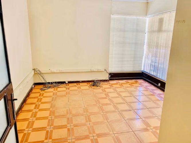 ARRIENDO BODEGA CON OFICINAS EL SALTO VIÑA DEL MAR