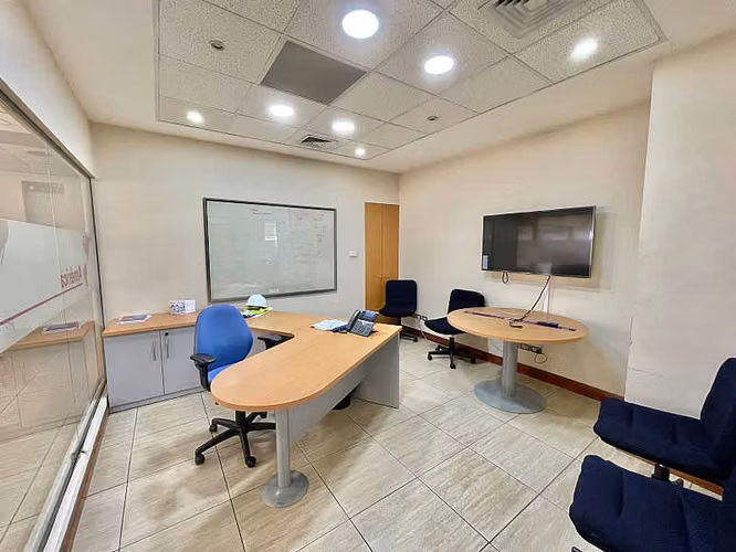 ARRIENDO OFICINA 1.030 MT2 VALPARAISO