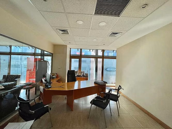 ARRIENDO OFICINA 1.030 MT2 VALPARAISO