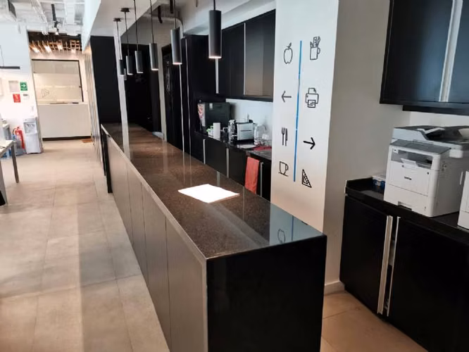 VENTA OFICINA 193 MT2 EL SALTO VIÑA DEL MAR
