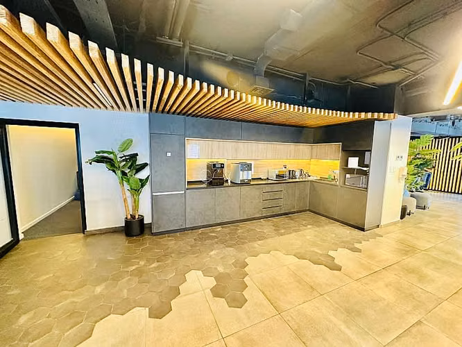 VENTA OFICINA 800 MT2 VALPARAISO