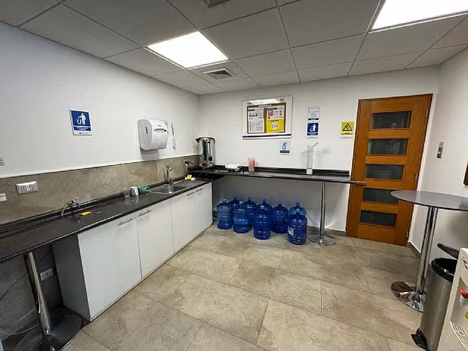 ARRIENDO OFICINA 850 MT2 ALTO ESTANDAR VALPARAISO