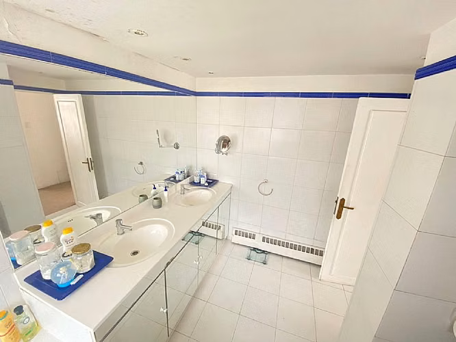 VENTA EDIFICIO DE 3 PENTHOUSE EN REÑACA VISTA AL M
