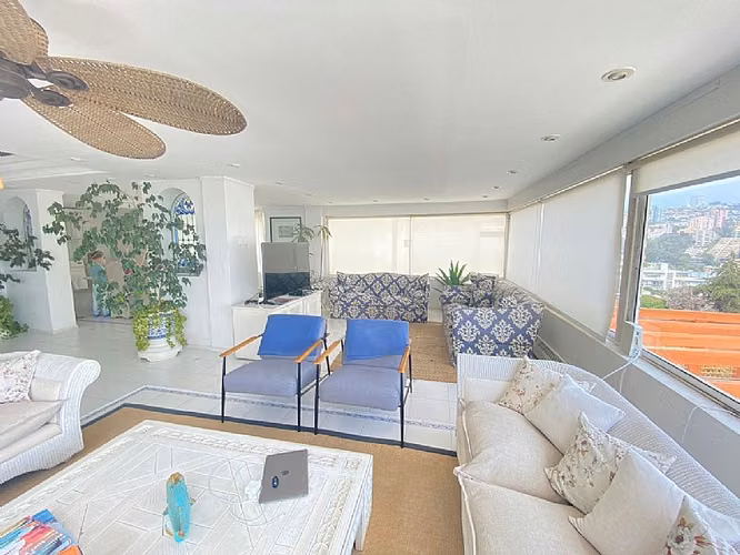 VENTA EDIFICIO DE 3 PENTHOUSE EN REÑACA VISTA AL M - Imagen 5