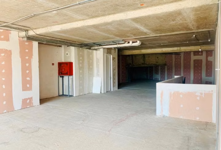 ARRIENDO LOCAL COMERCIAL 152 MT2 AV. EDMUNDO ELUCH
