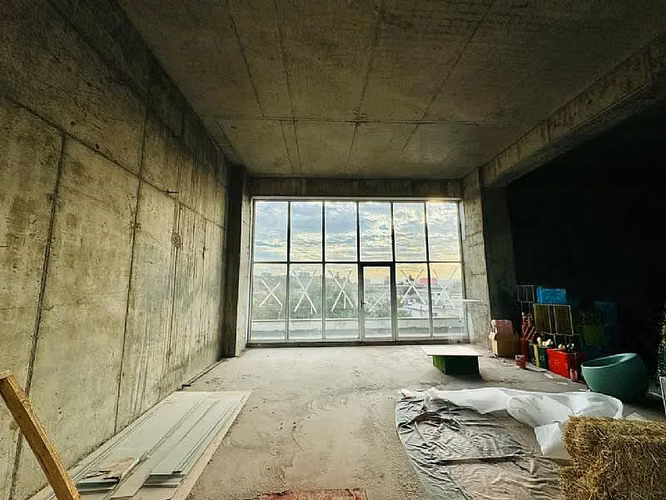 ARRIENDO OFICINA 420 MT2 PLANTA LIBRE CENTRO QUILP