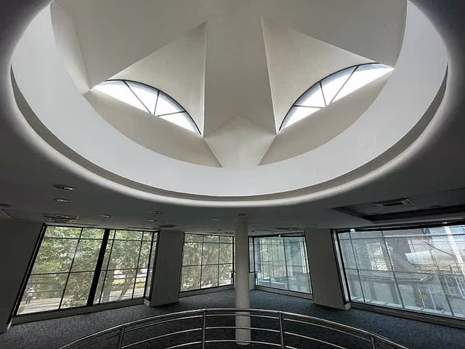 CASA COMERCIAL - OFICINA