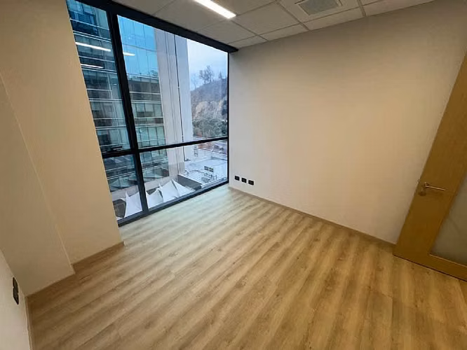 ARRIENDO OFICINA 41M2 EL SALTO + ESTACIONAMIENTO VALOR 20 UF