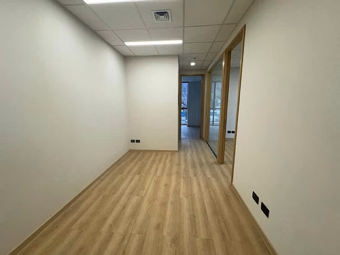 ARRIENDO OFICINA 41M2 EL SALTO + ESTACIONAMIENTO VALOR 20 UF