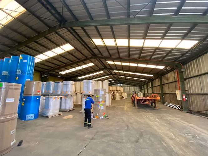 ARRIENDO BODEGA 1.000 M2 EN CENTRO LOGISTICO LA PO - Imagen 2