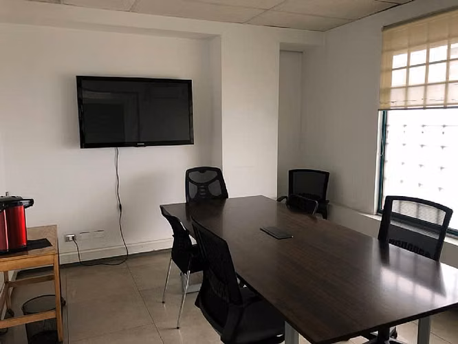 ARRIENDO OFICINA 1050 MT2 2 PISOS PLAN VALPARAISO