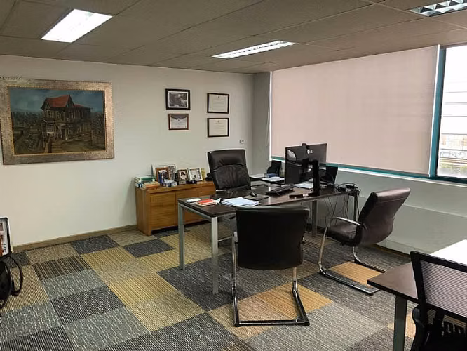 ARRIENDO OFICINA 1050 MT2 2 PISOS PLAN VALPARAISO