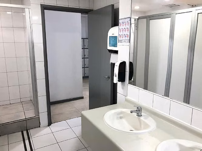 ARRIENDO OFICINA 1050 MT2 2 PISOS PLAN VALPARAISO