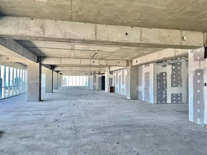 ARRIENDO OFICINA 580 MT2 VIÑA DEL MAR