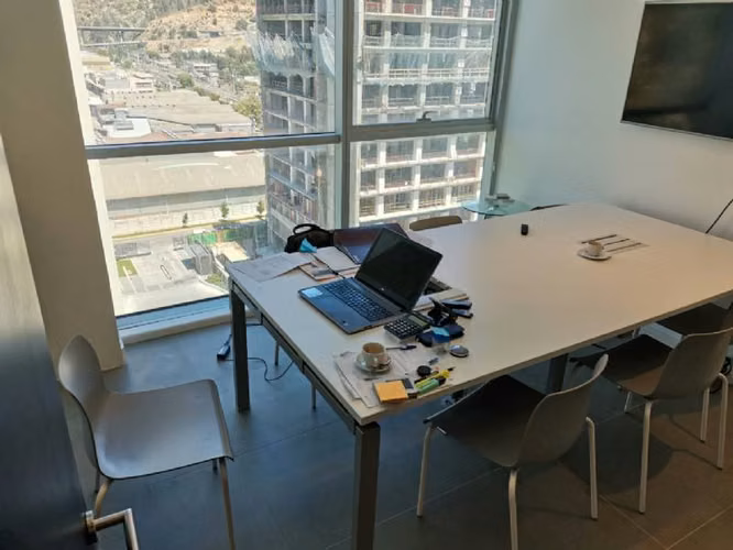 VENTA OFICINA 290  MT2 EL SALTO VIÑA DEL MAR