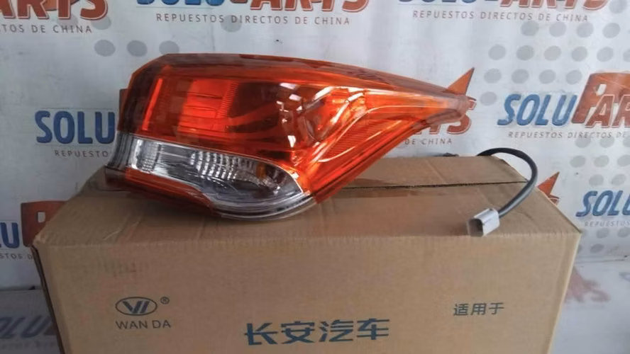 FAROL EXTERIOR DERECHO PARA ALSVIN