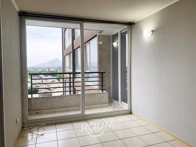 Departamento en Avenida María Rozas Velásquez