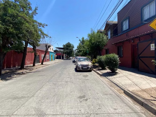 Venta de casa en Conchalí  14 de la Fama (61614)
